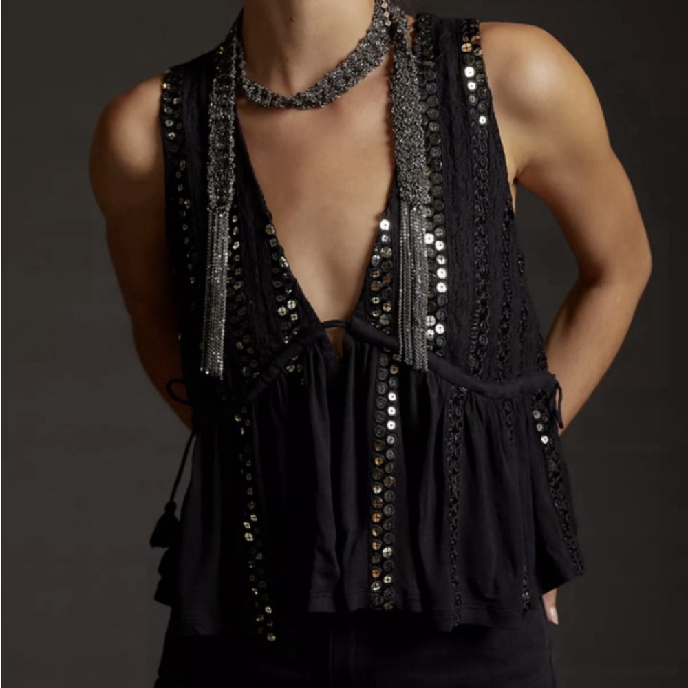 Anthropologie Forever That Girl Black
Sequined V-Neck Tank - Size M
